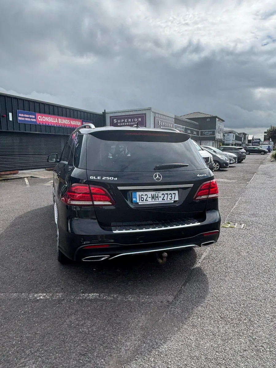 Mercedes gle 250d - Image 3