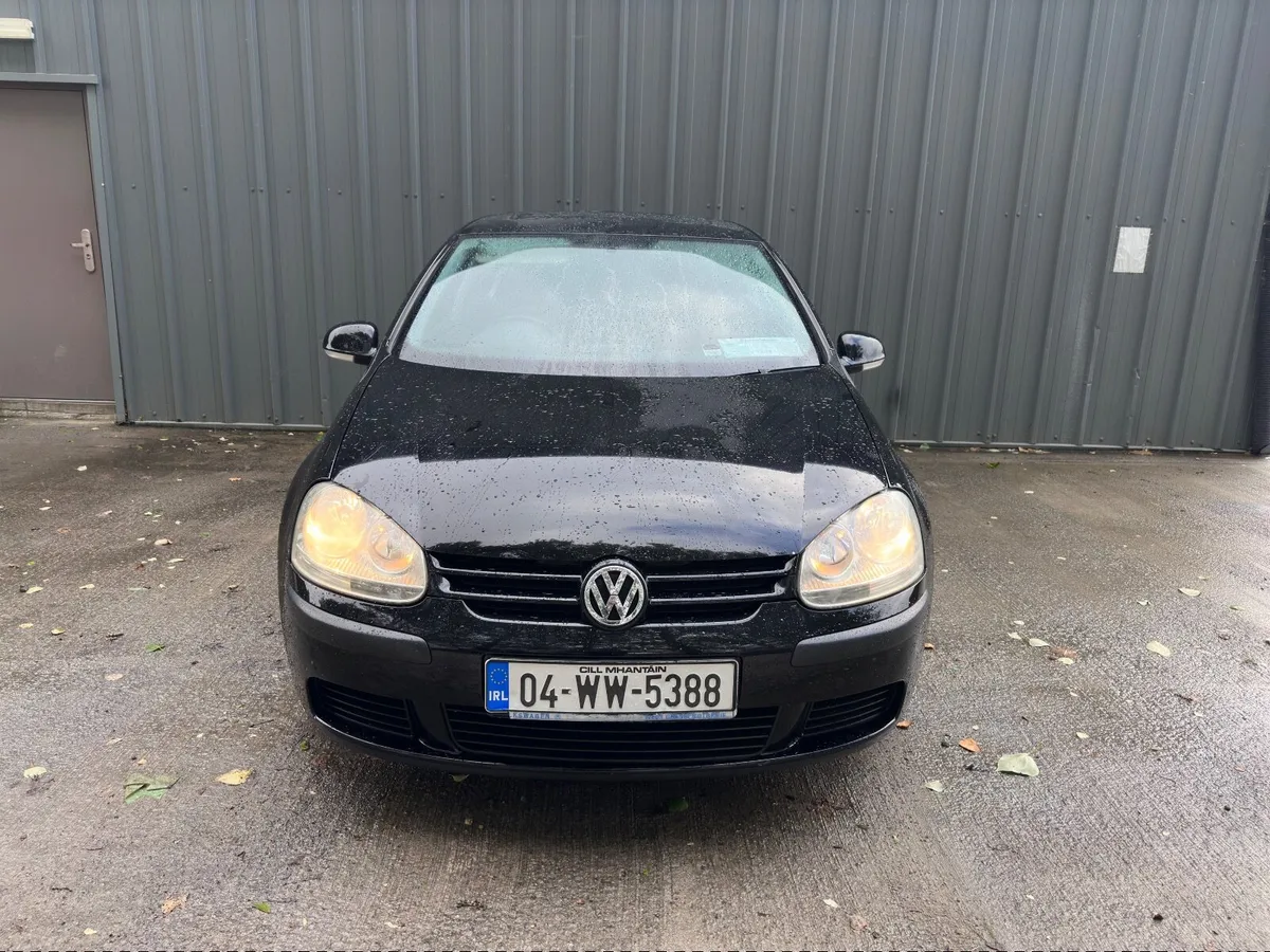 Volkswagen Golf 2004 - Image 2