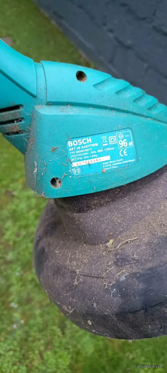 Bosch electric Strimmer - Image 2