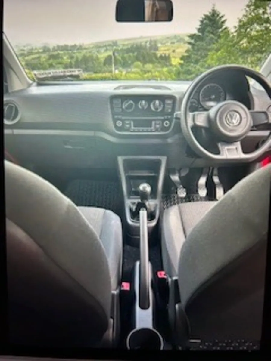 Volkswagen up! 2013 - Image 4
