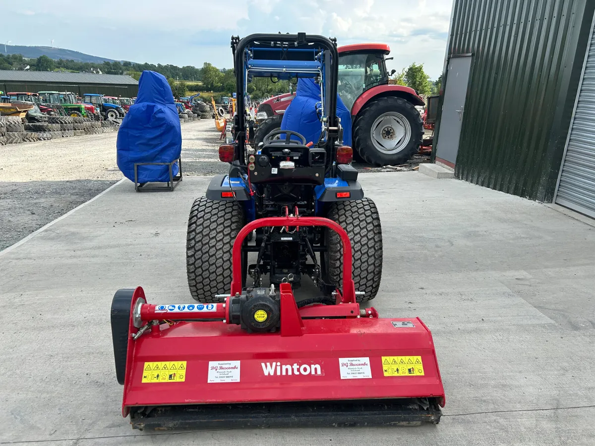2024 Solis 26 Conpact Tractor with Loader - Image 2