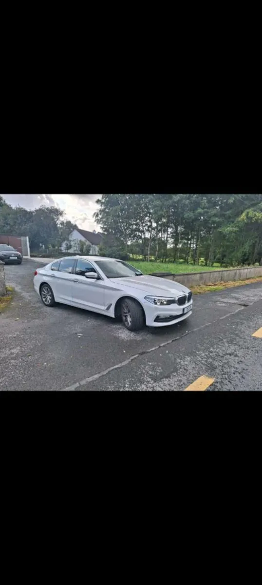 2017 BMW 520 - Image 2
