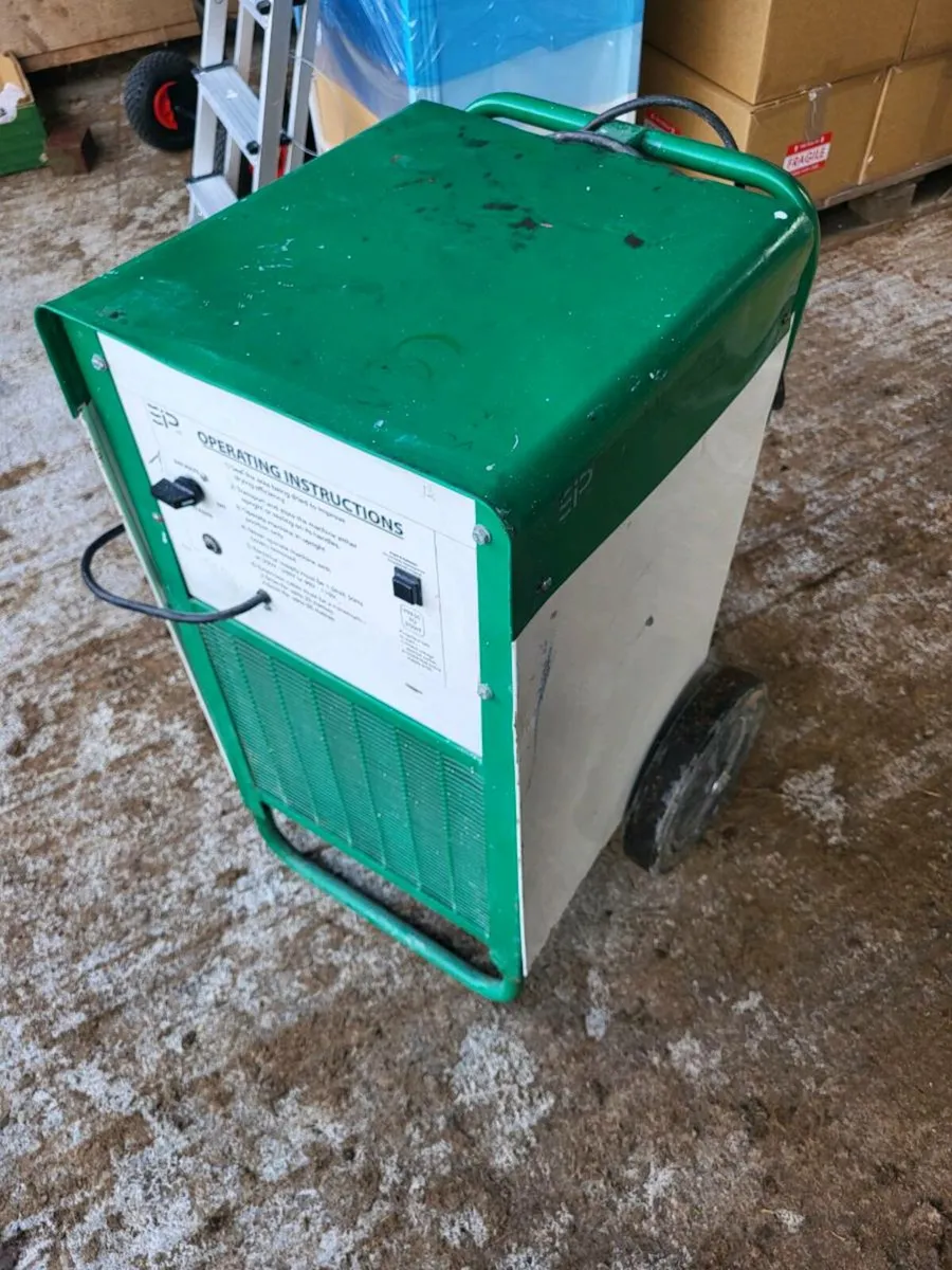 Ebac DB150 Dehumidifier - Image 3