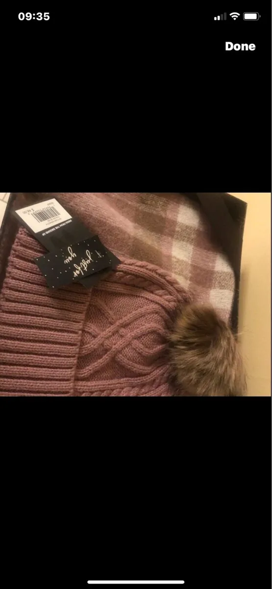 New Nine West Scarf & Beanie Set - Image 2