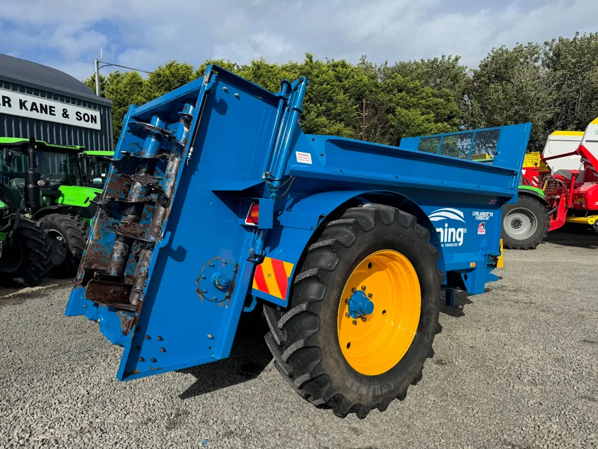 2017 Bunning Lowlander 60 Farmstar Dung Spreader - Image 3
