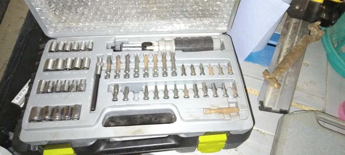 Tool sets £5 each - Image 1