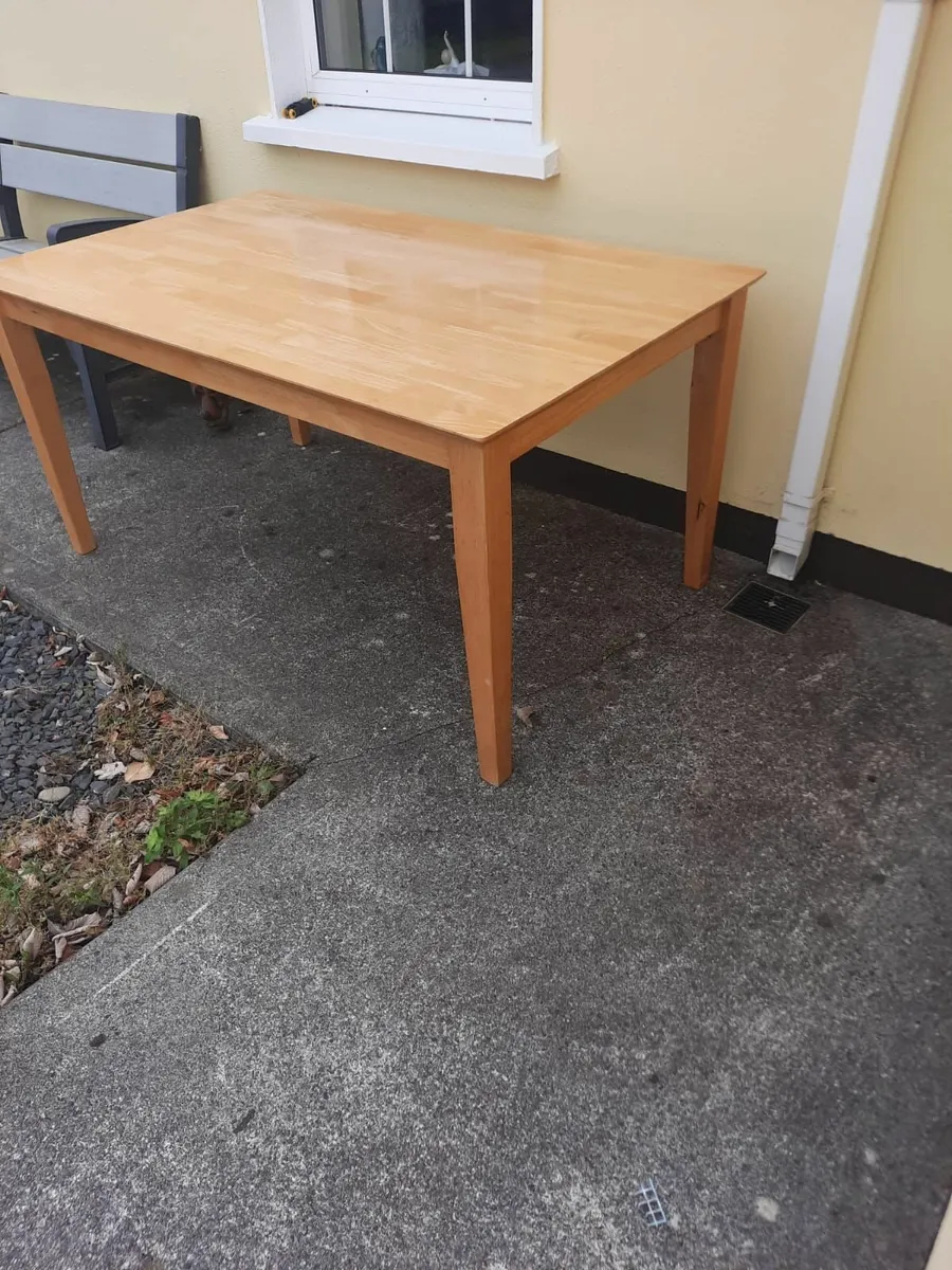 Kitchen table - Image 3