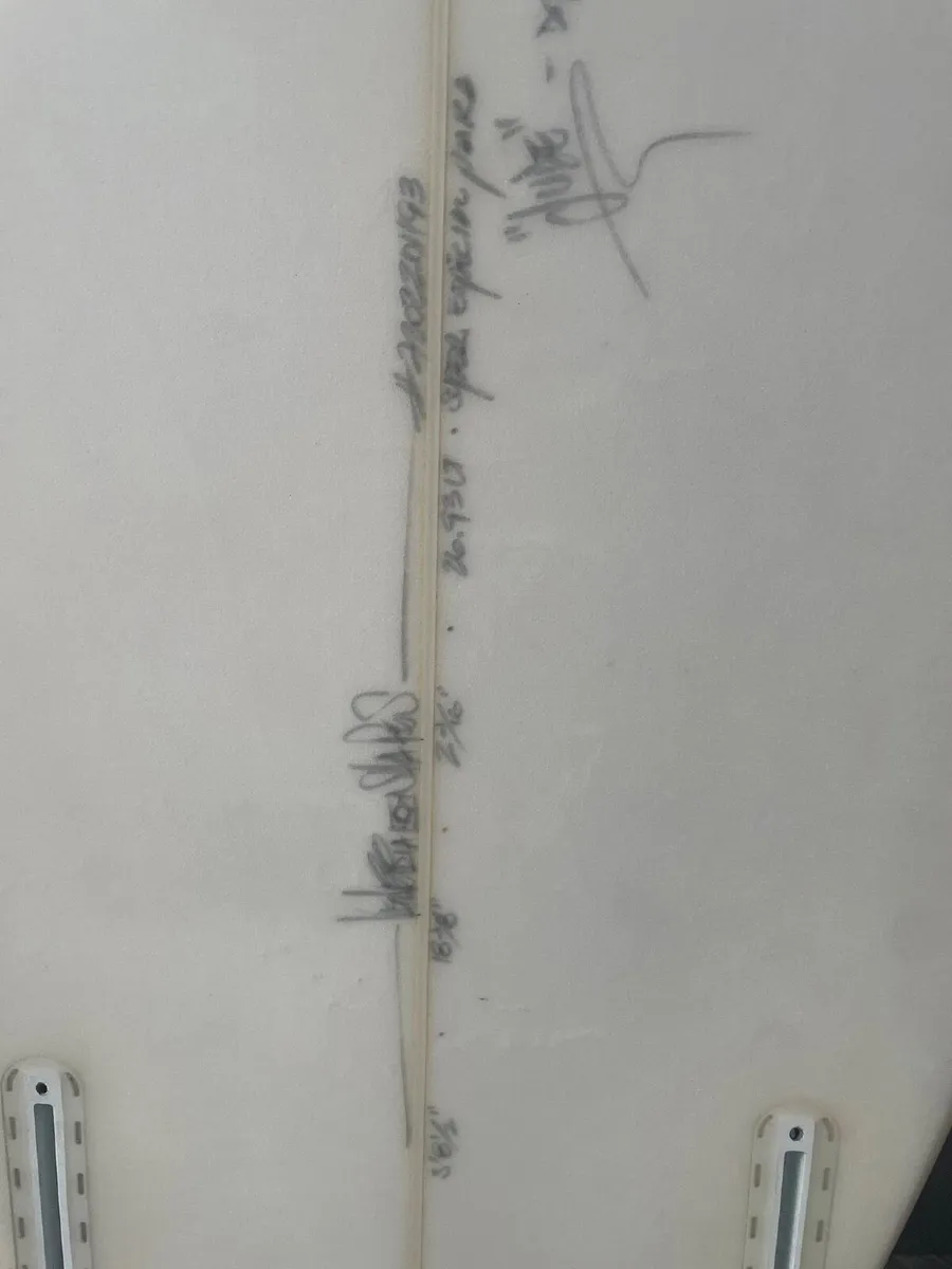 Surfboard - Image 3