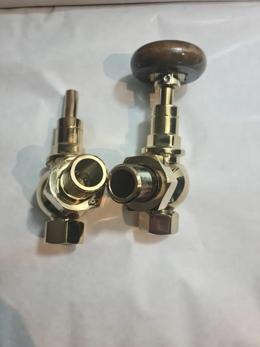 Traditional Brass Radiator Valves & Lockshield - N - Image 3