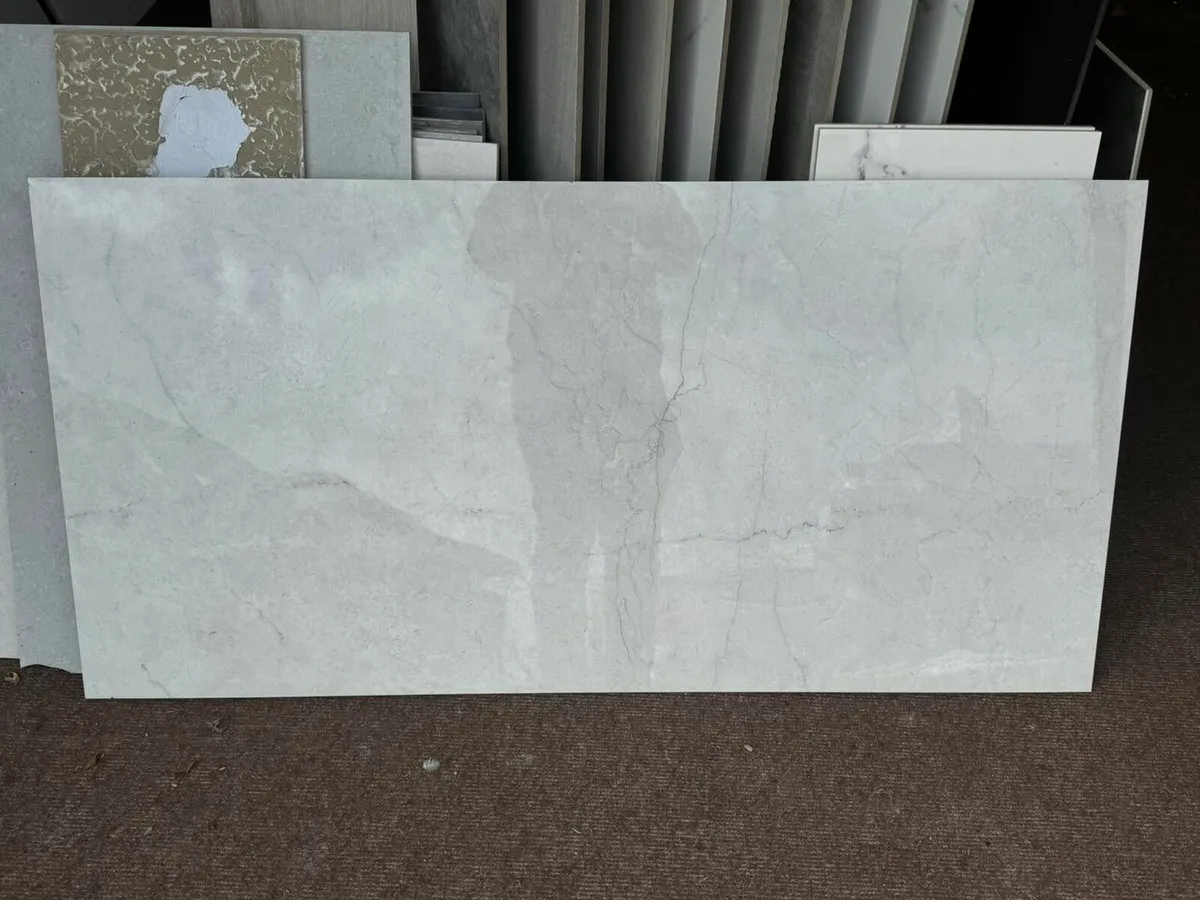 Clearance Joblot Tile Barcelona Gloss 60cm x 120cm