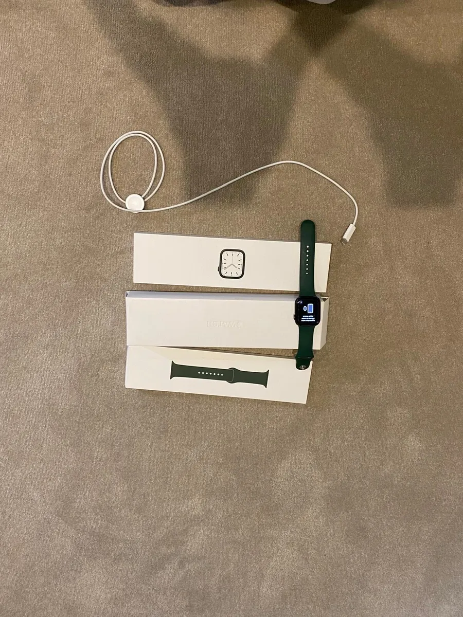 apple watch 7 45mm - Image 1