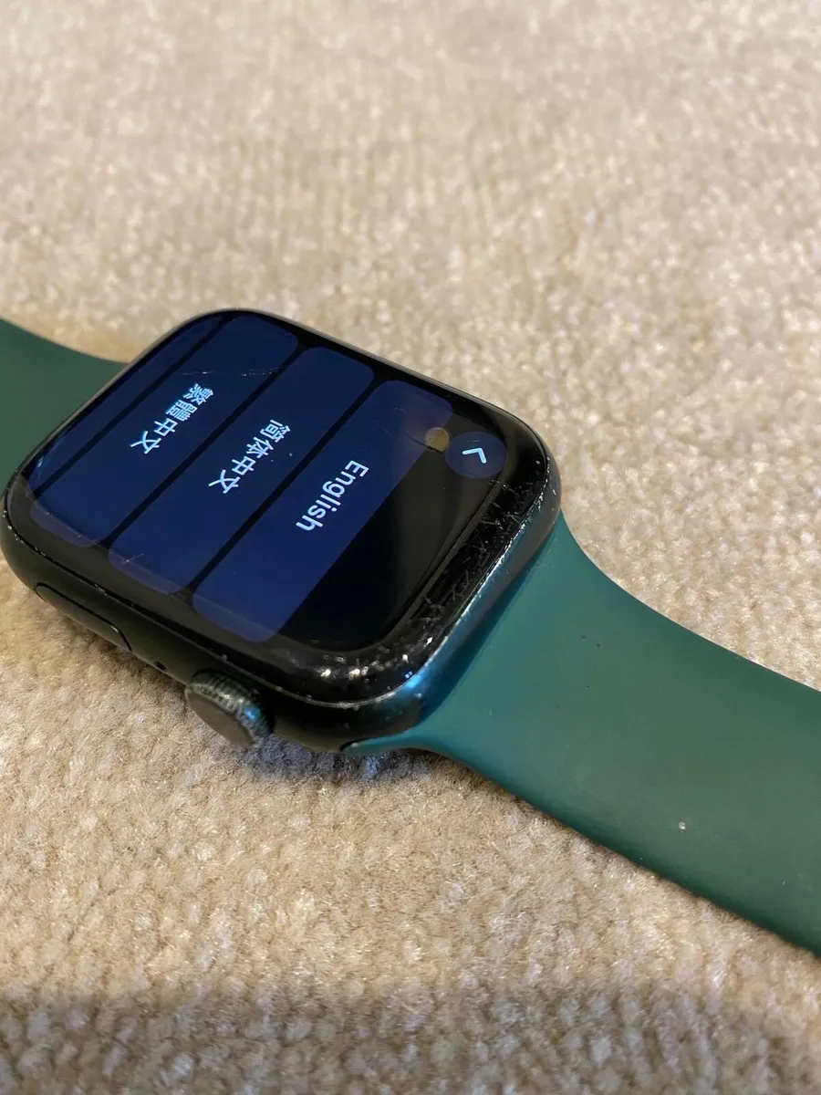 apple watch 7 45mm - Image 3