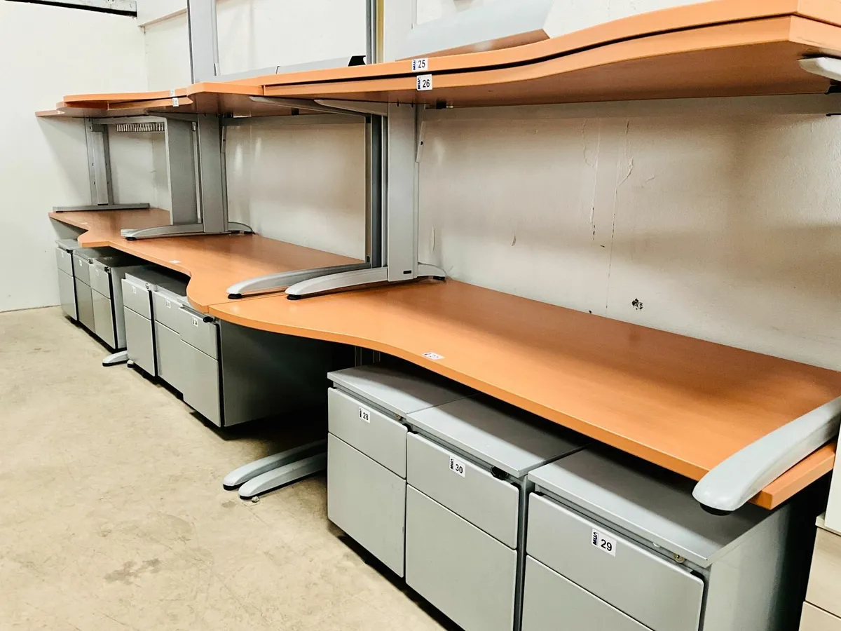 OFFICE DESKS & CHAIRS - Image 3