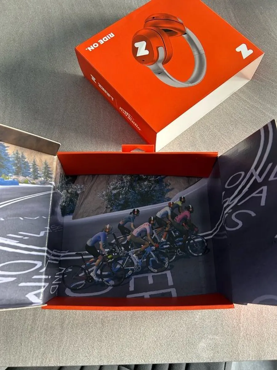 Zwift Headphones - Image 4