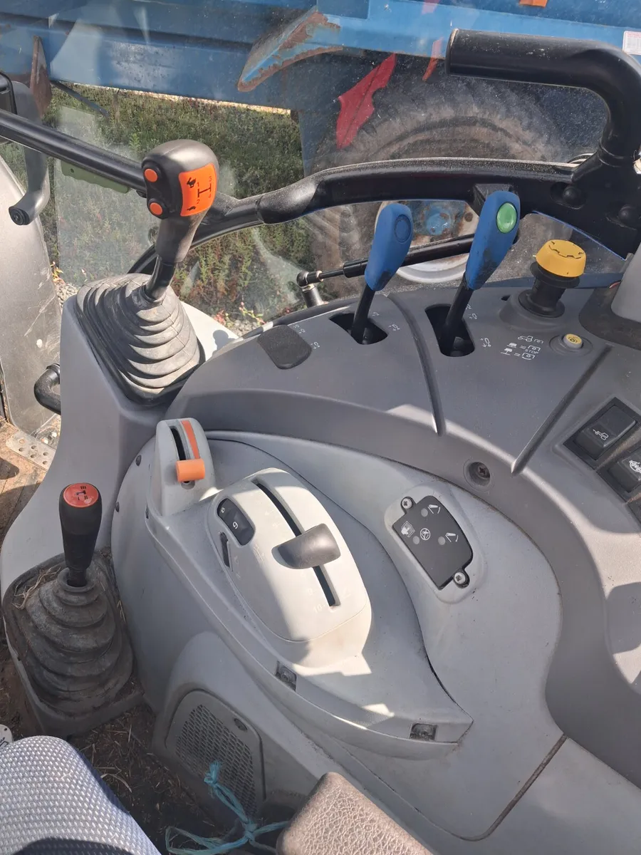 Tractor - Image 4