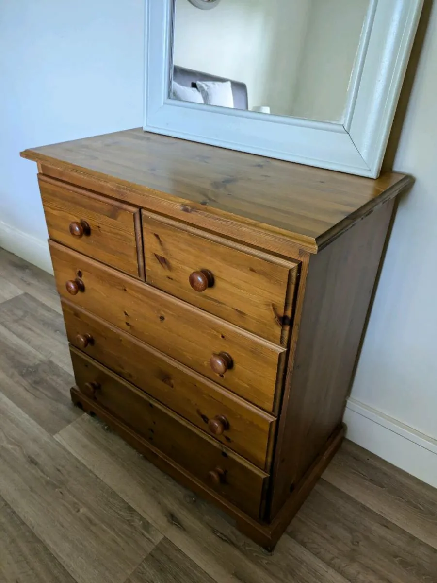 Solid pine chest of drawers - Image 2