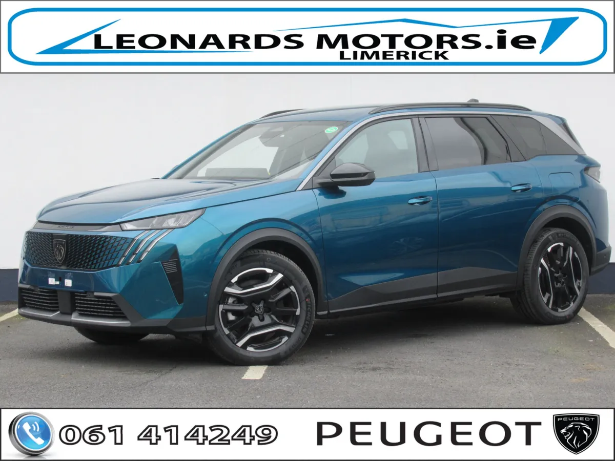 252 Peugeot 5008 BEV 73kwh 210hp Allure *DEMO* - Image 3