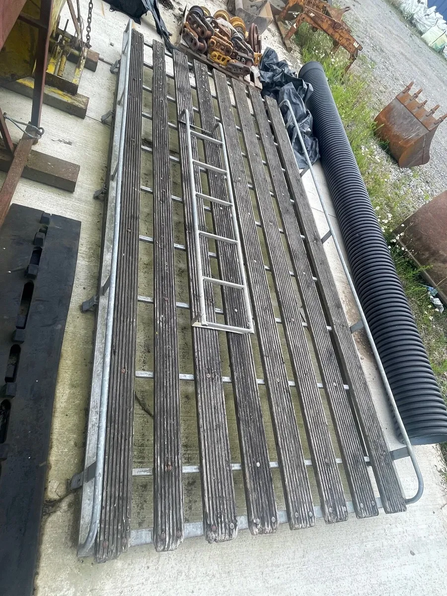 Roof Rack off Ford Transit - Image 2