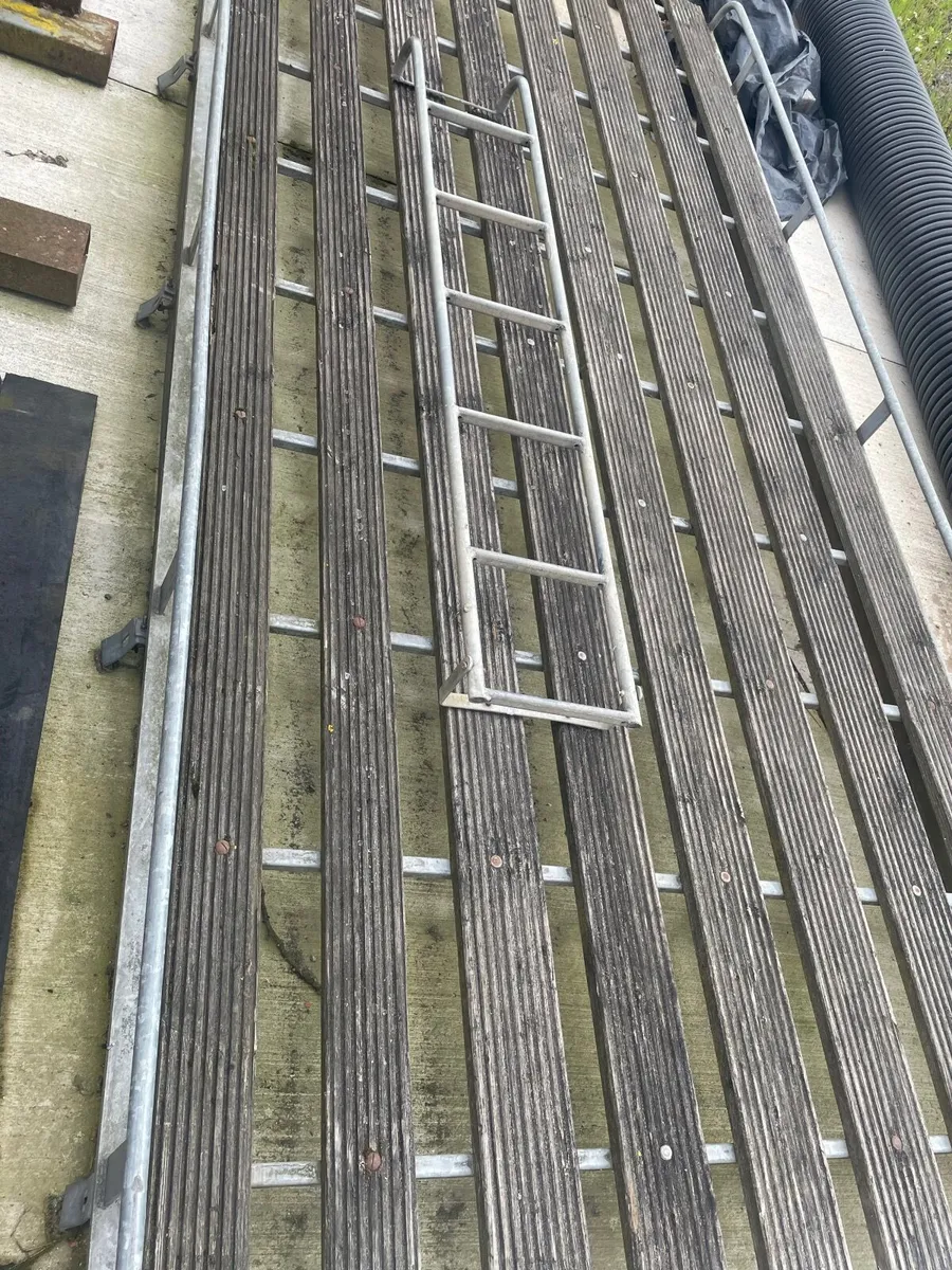 Roof Rack off Ford Transit - Image 3