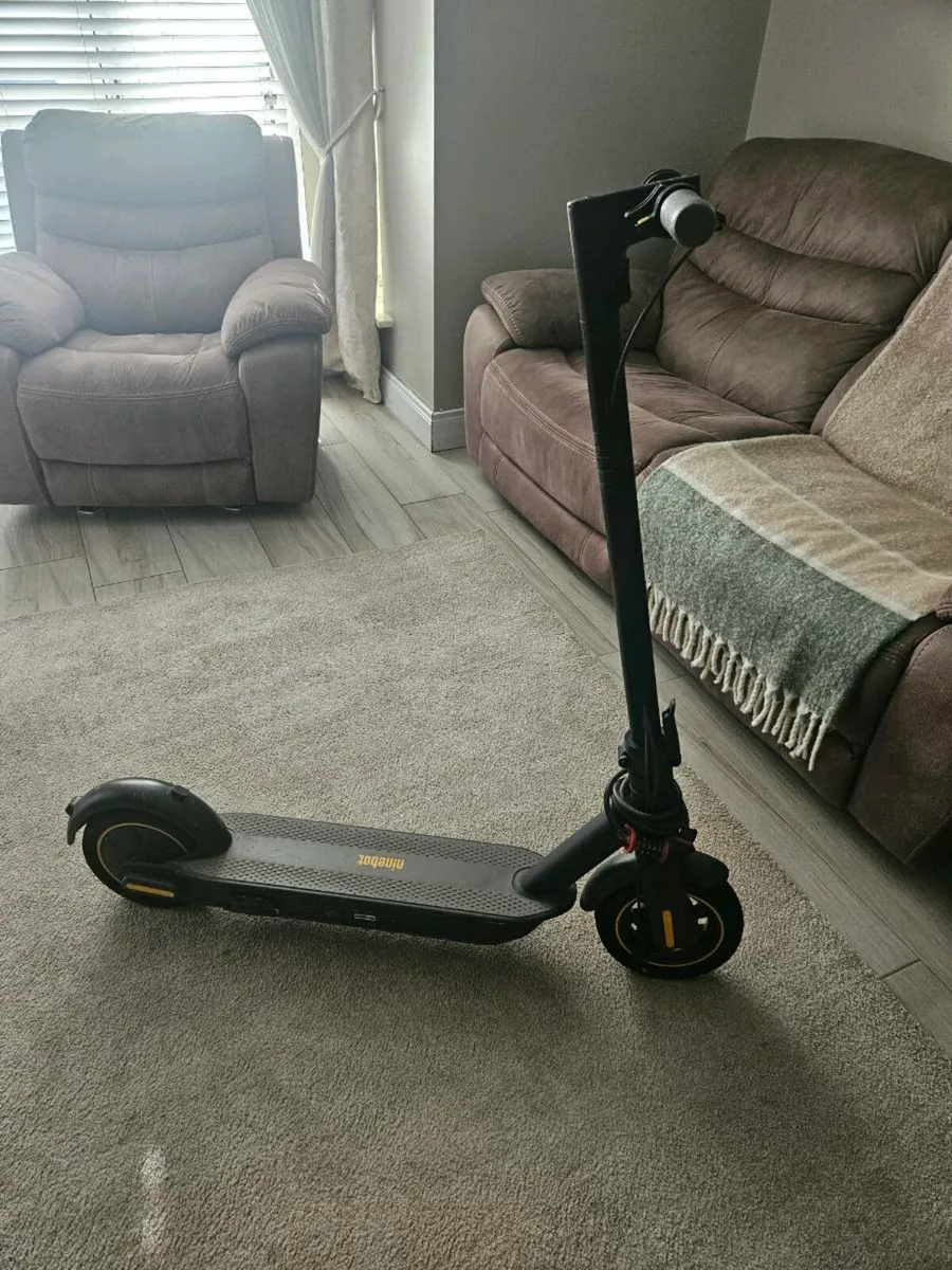 Segway NineBot - Image 1