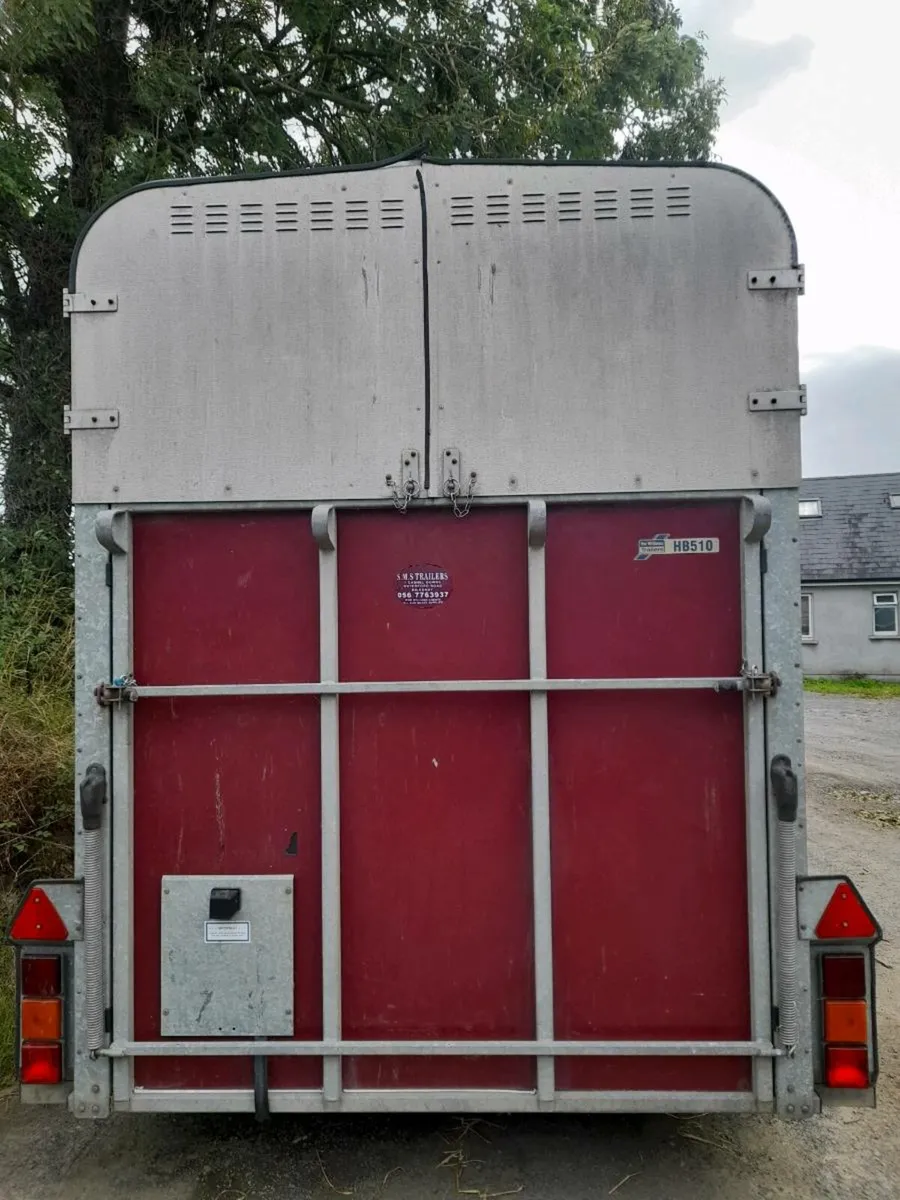 Horse Box - Image 1