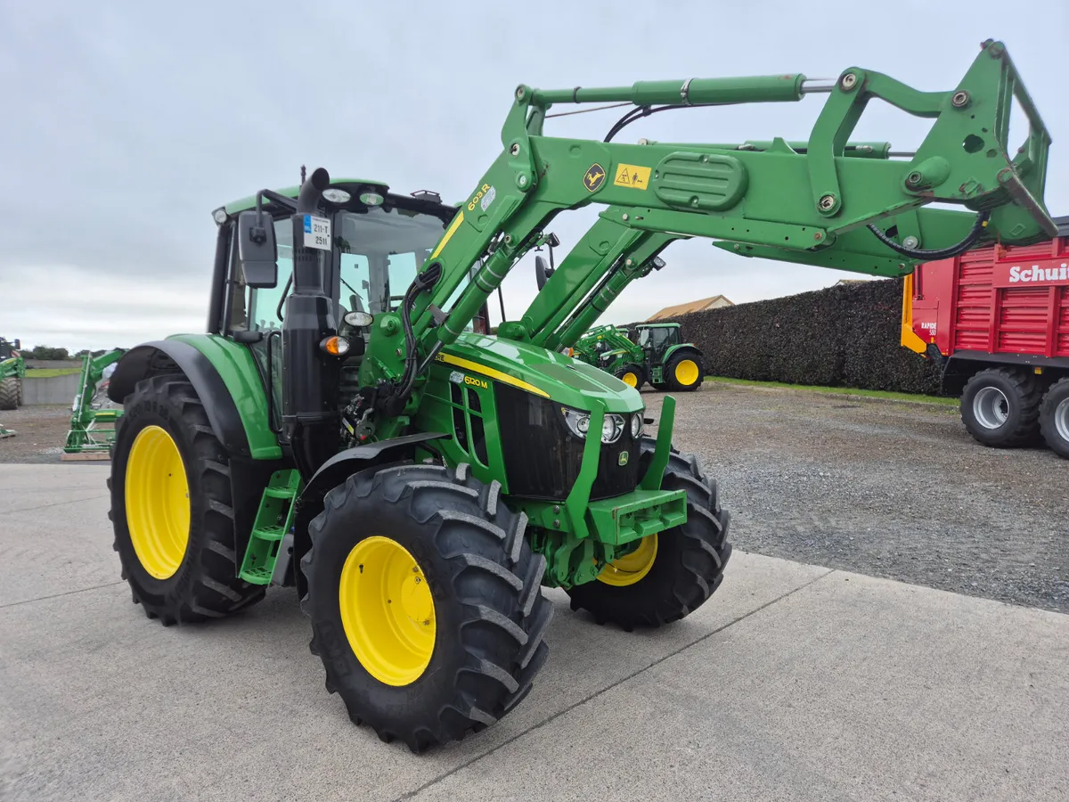 John Deere 6120M 2021 - Image 1