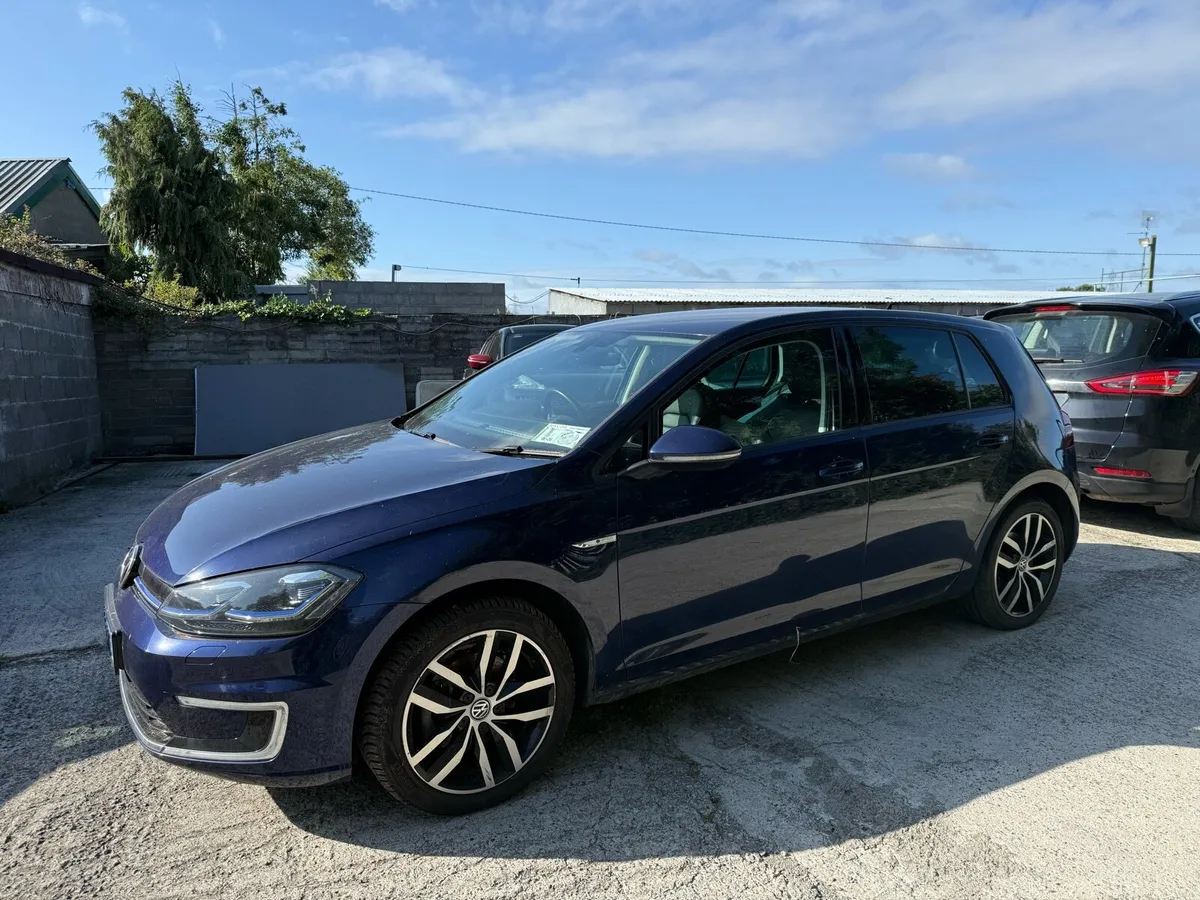 2019 Volkswagen Golf Electric - Image 1