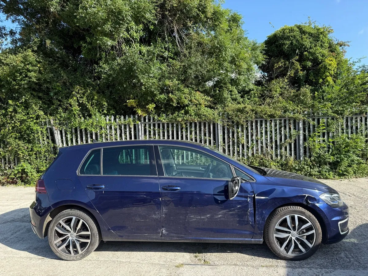 2019 Volkswagen Golf Electric - Image 4
