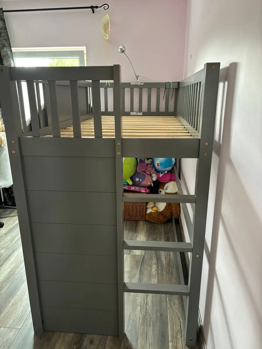 BUNK BED PLAYHOUSE - Image 2