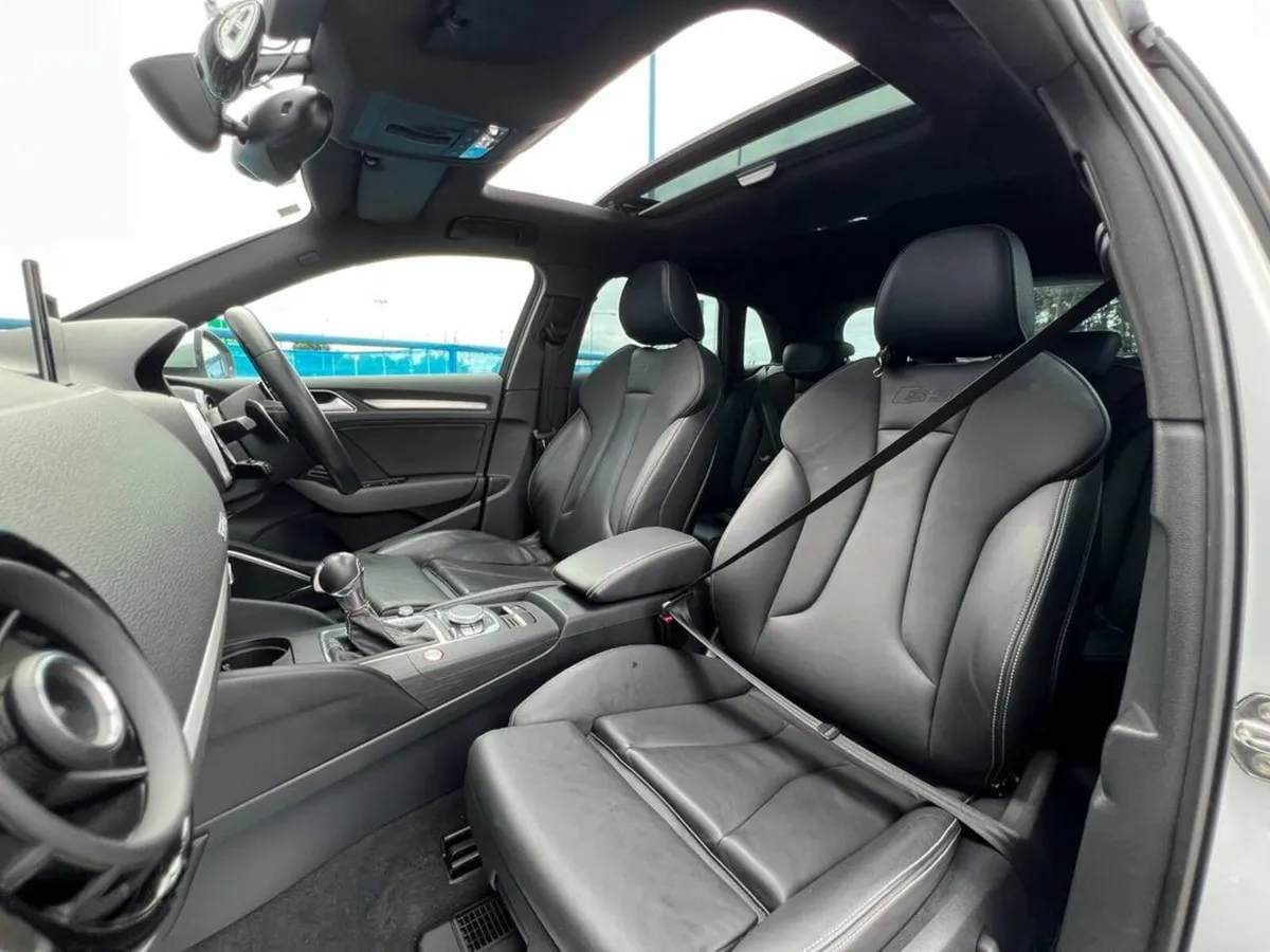 Audi S3 QUATTRO 2.0 TFSI AUTO // PAN SUNROOF // 30 - Image 2