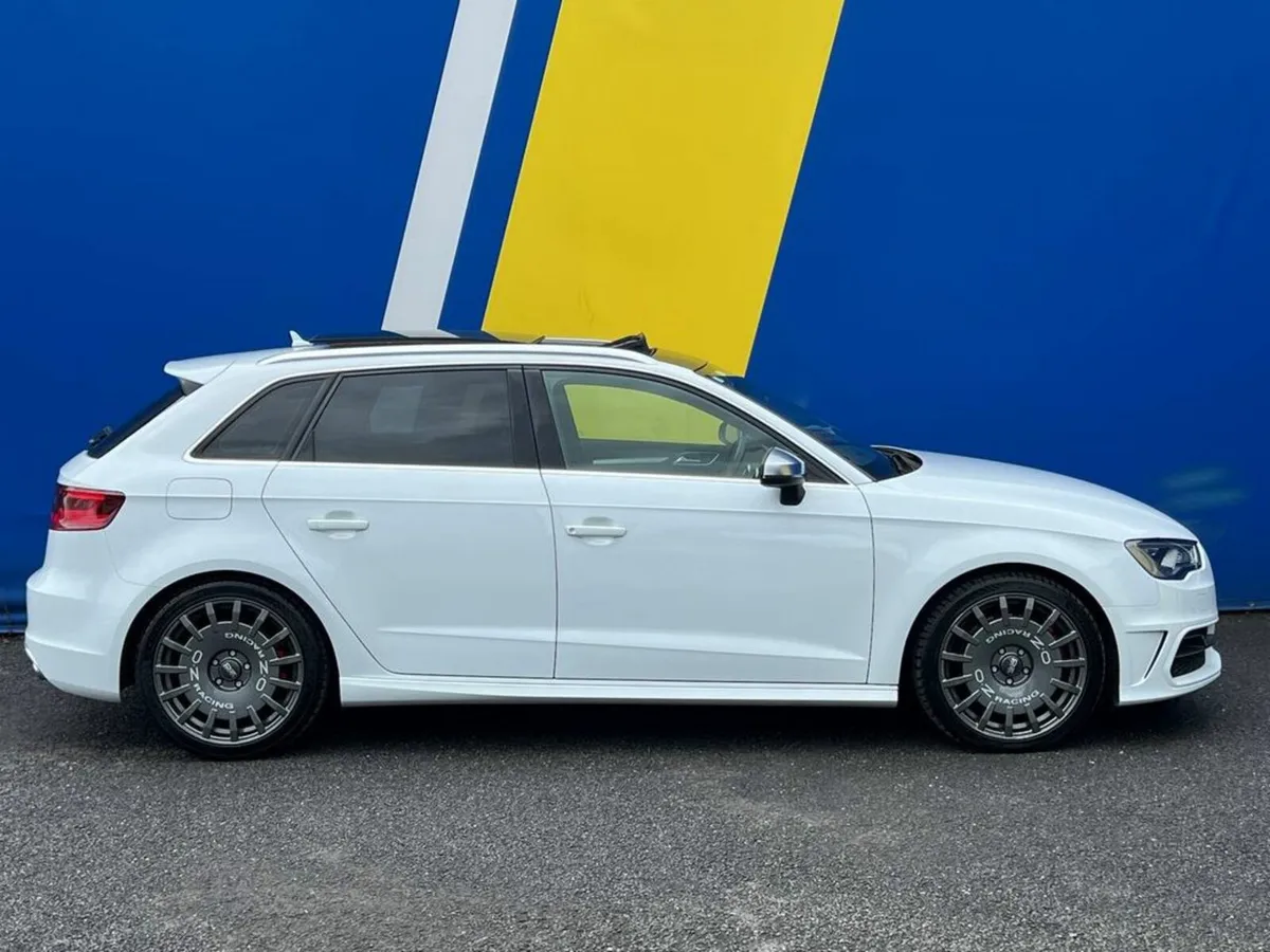 Audi S3 QUATTRO 2.0 TFSI AUTO // PAN SUNROOF // 30 - Image 4