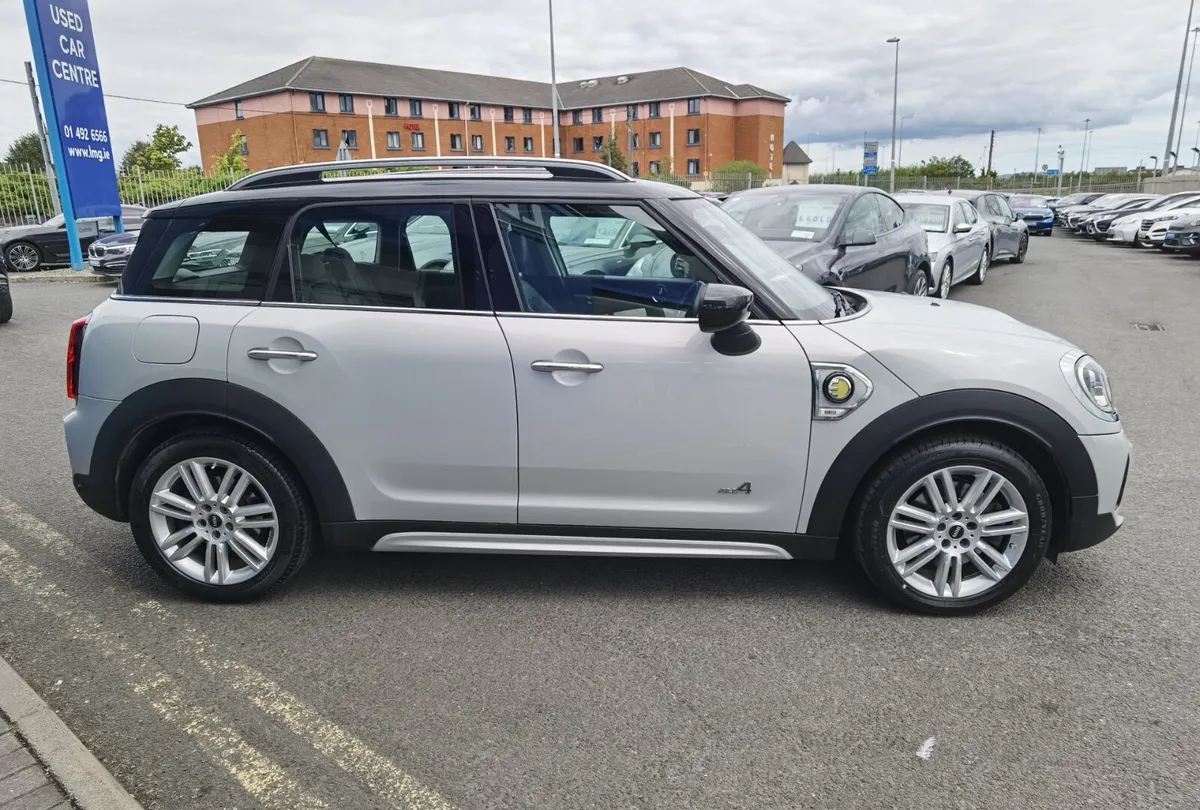 MINI COUNTRYMAN 1.5 COOPER S E EXCLUSIVE ALL4 PHEV - Image 4