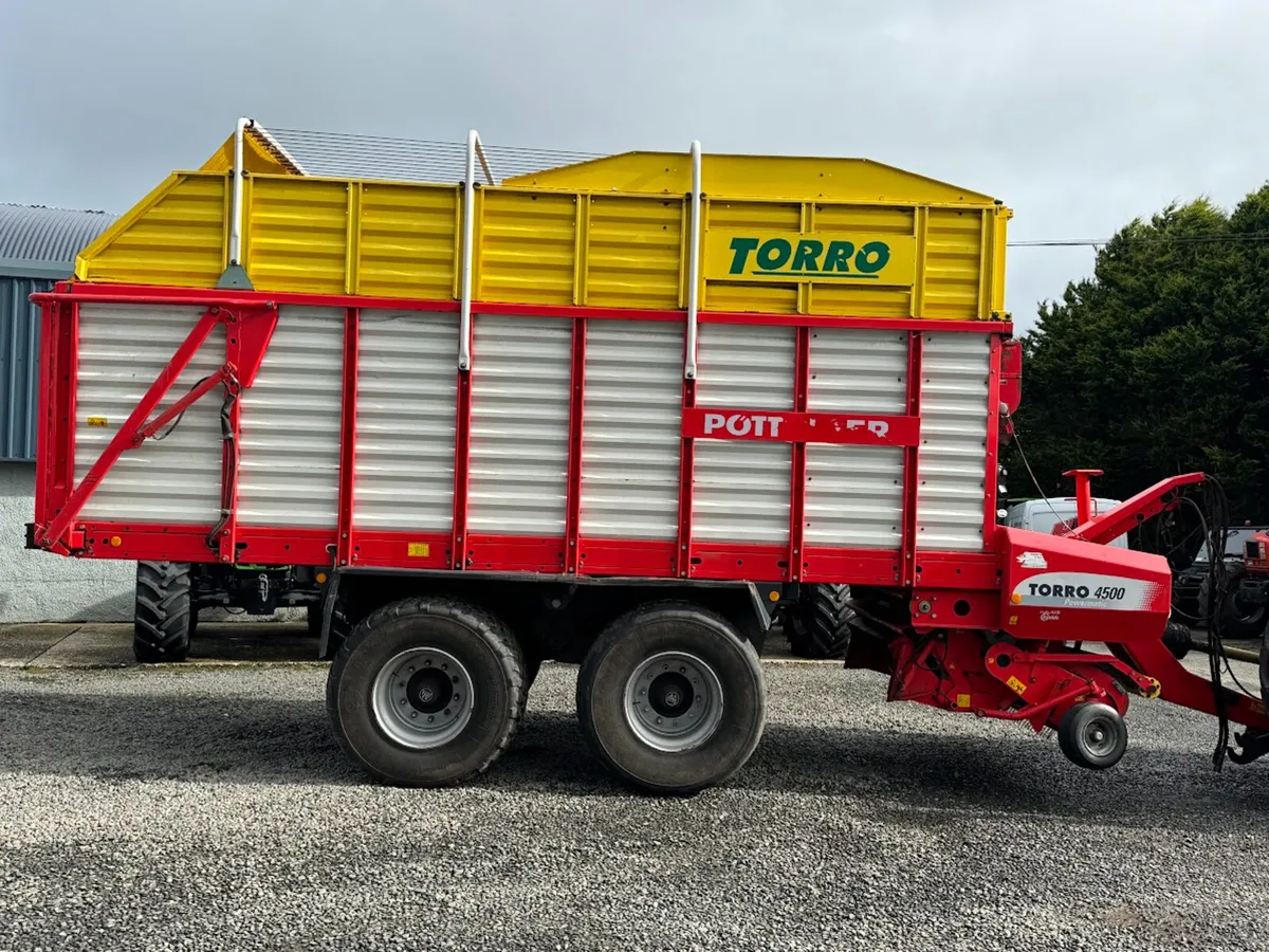 2009 Pottinger Torro 4500L Silage Wagon - Image 2