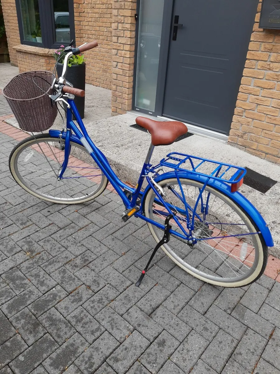 City bike - Image 1