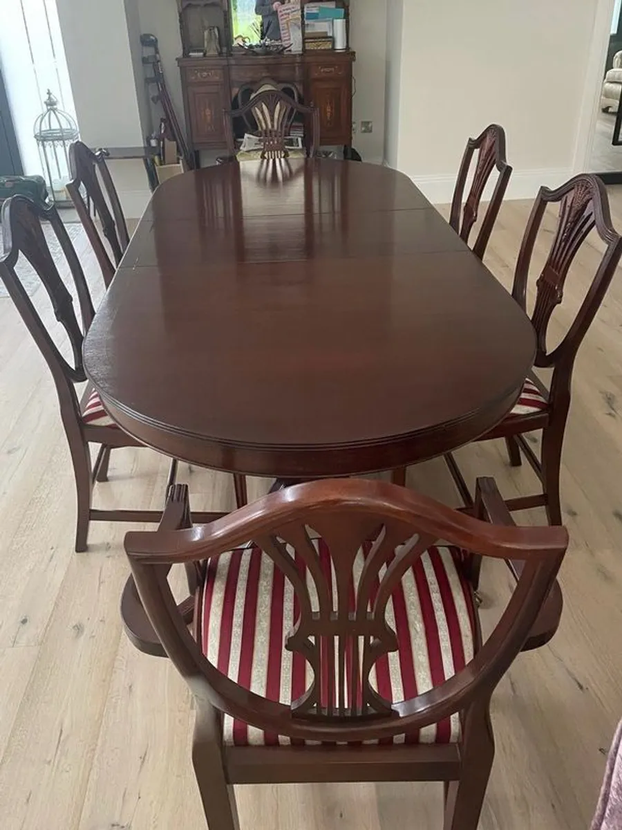 Mahogany Dining Table and Chairs - Image 4