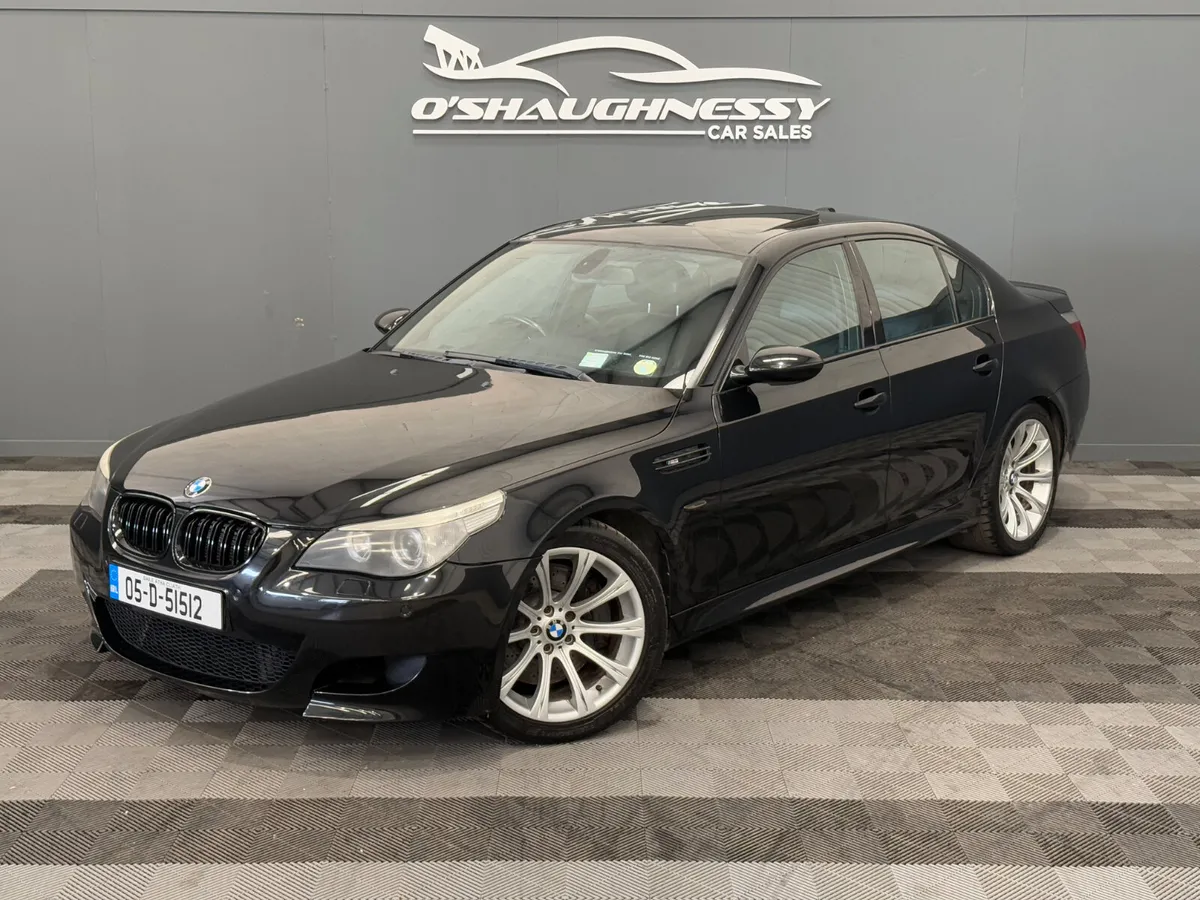 BMW M5 2005 - Image 2