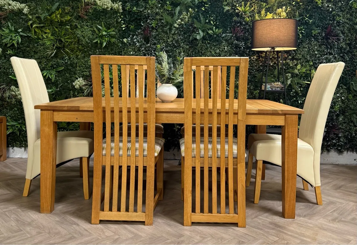 Oak kitchen table & 6 chairs/dining set - Image 1