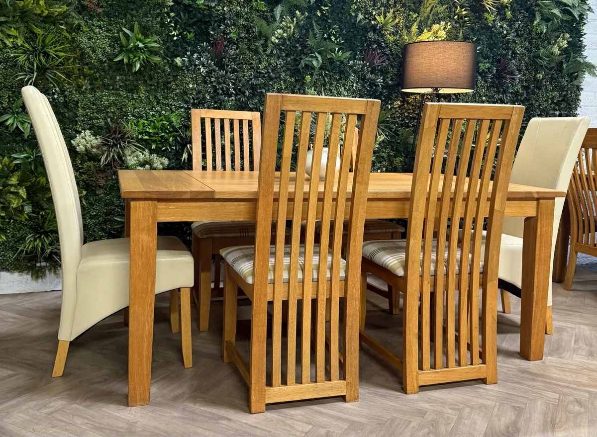 Oak kitchen table & 6 chairs/dining set - Image 2