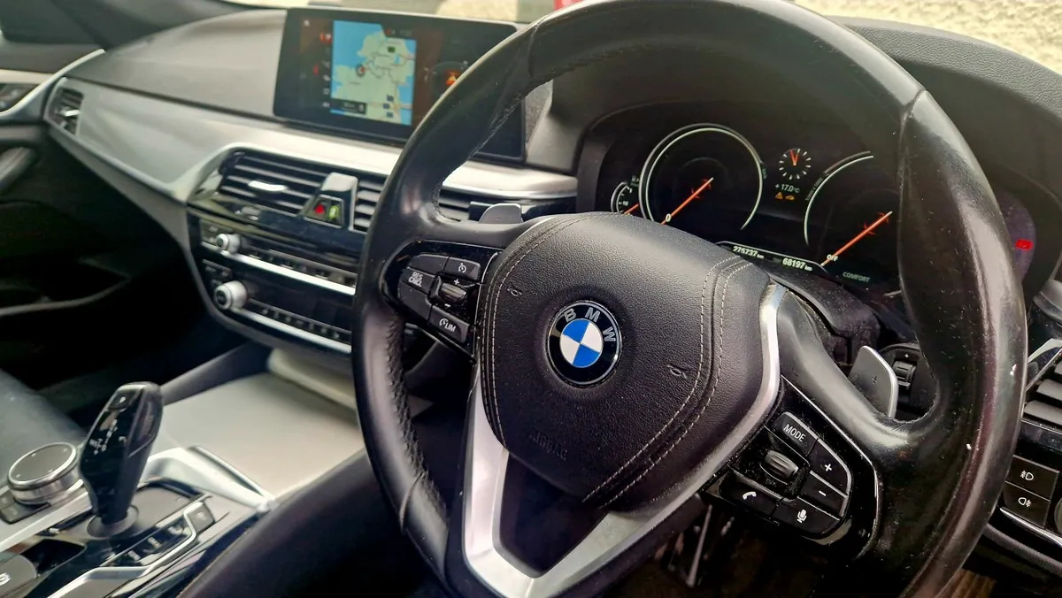 BMW 5-Series 2018 - Image 4