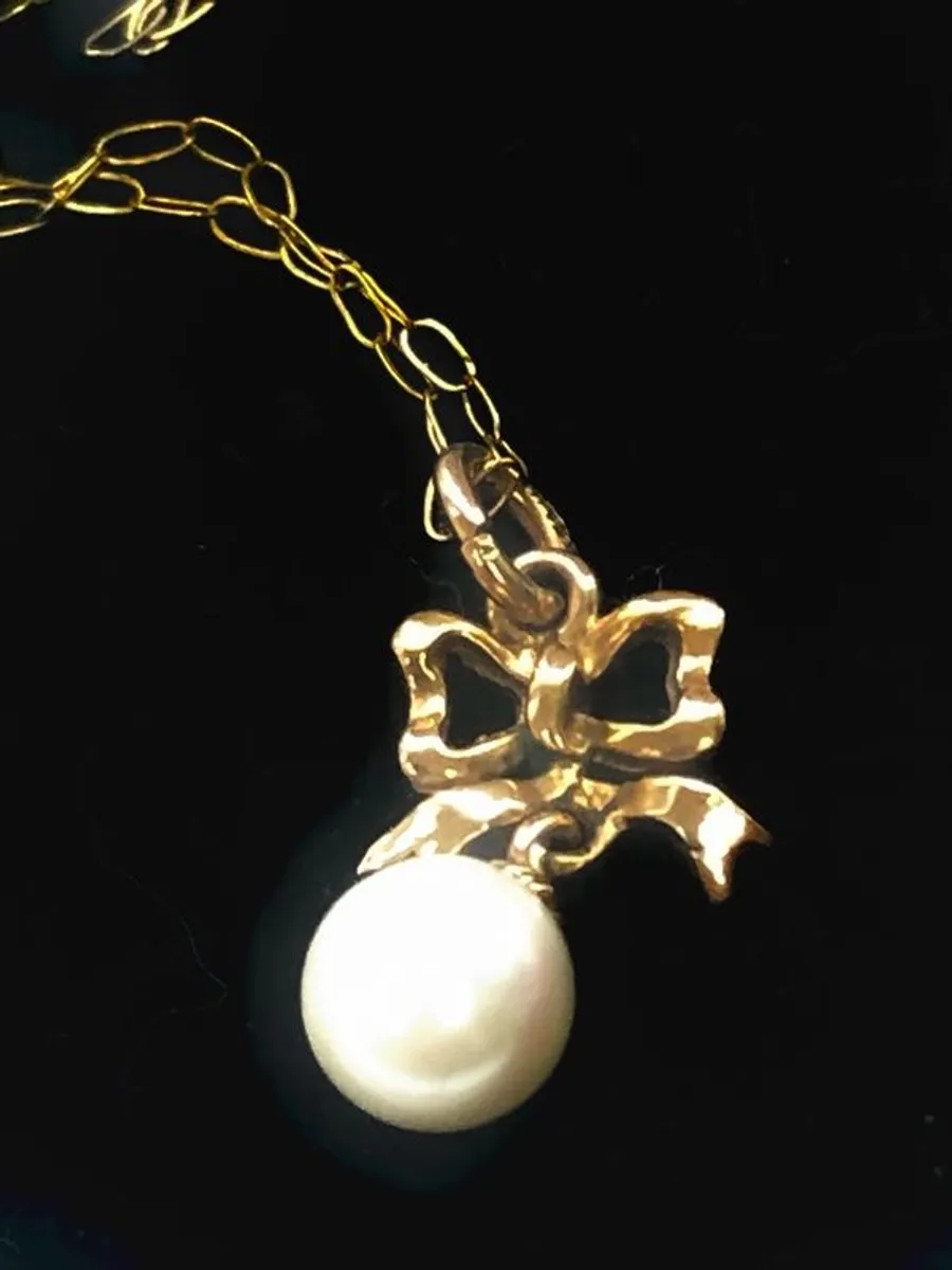 9ct gold pendant & chain - Image 1