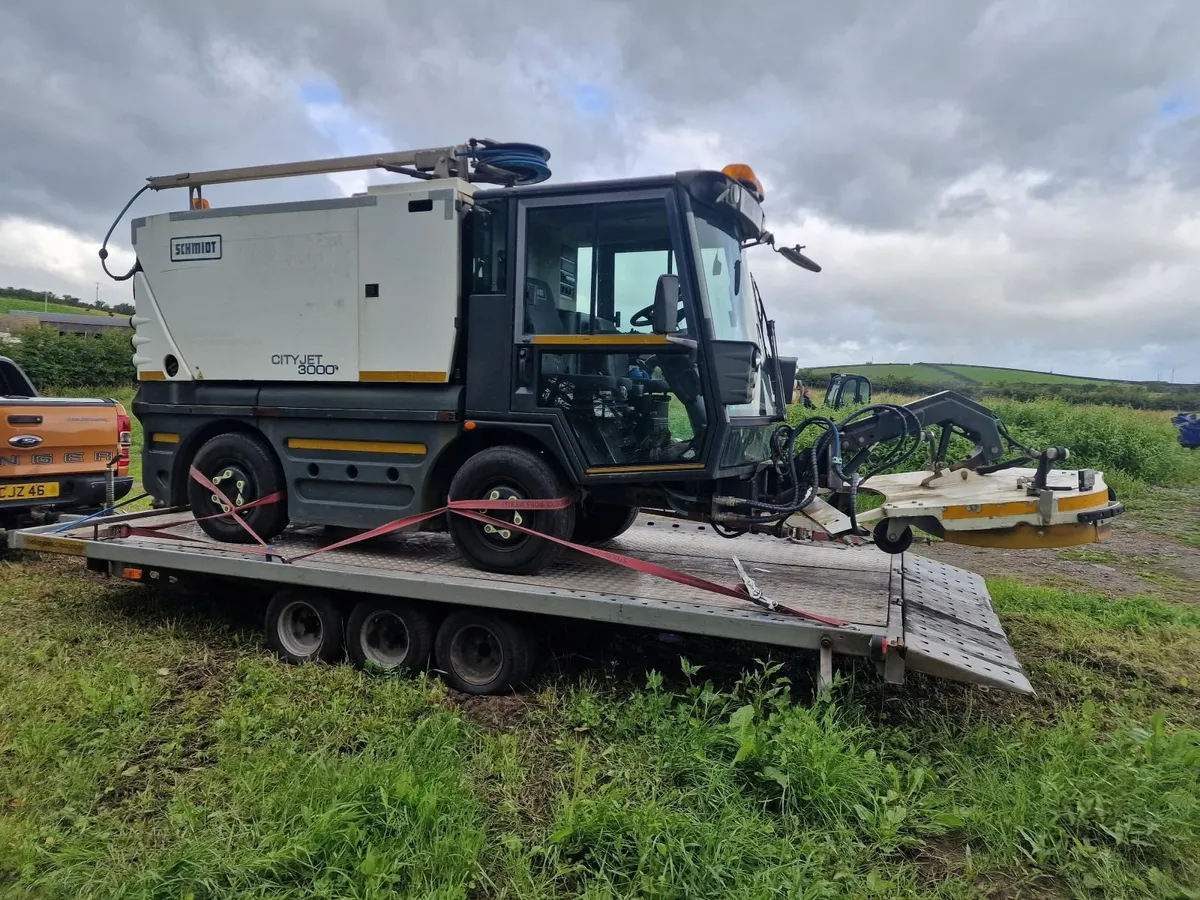 Schmidt Easyjet roadsweeper road sweeper - Image 1