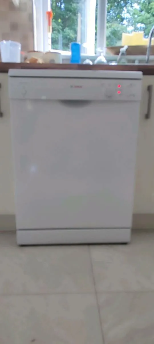 Dishwasher - Image 2