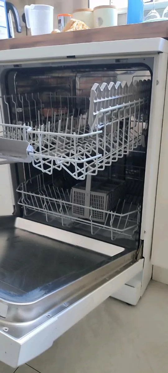 Dishwasher - Image 4