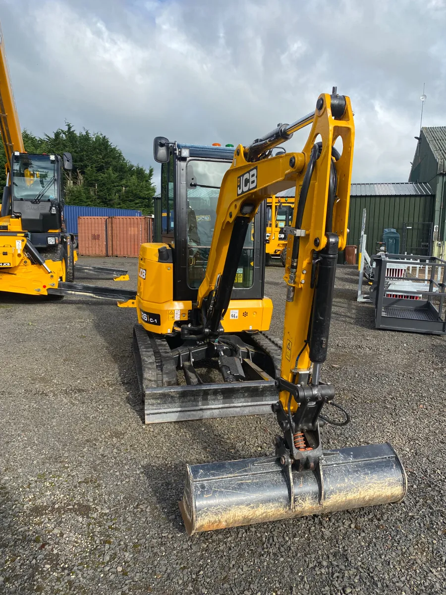 JCB 26C-1 PLUS MINI DIGGER YEAR 2024 - Image 3