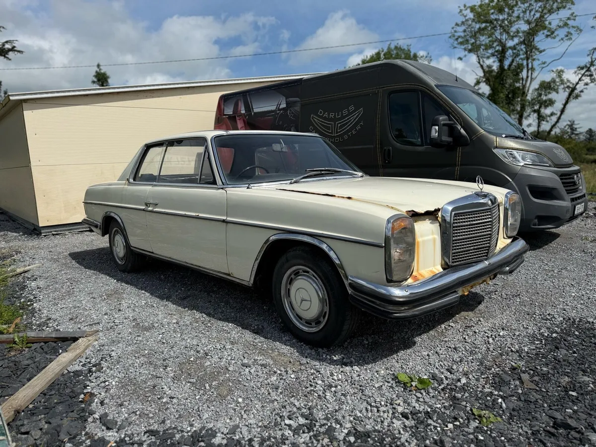 Mercedes Coupe W114 1971 250CE Automatic - Image 2
