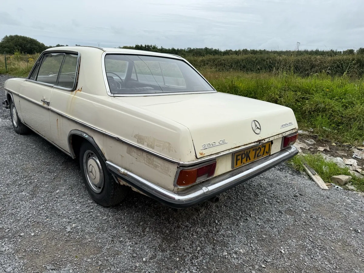 Mercedes Coupe W114 1971 250CE Automatic - Image 3