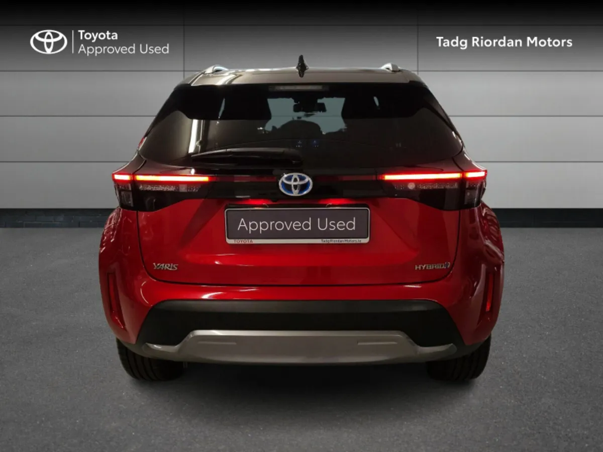 Toyota Yaris Cross ADVENTURE FWD - Image 4