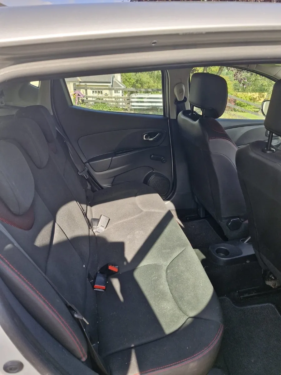 Renault Clio 2015 - Image 4