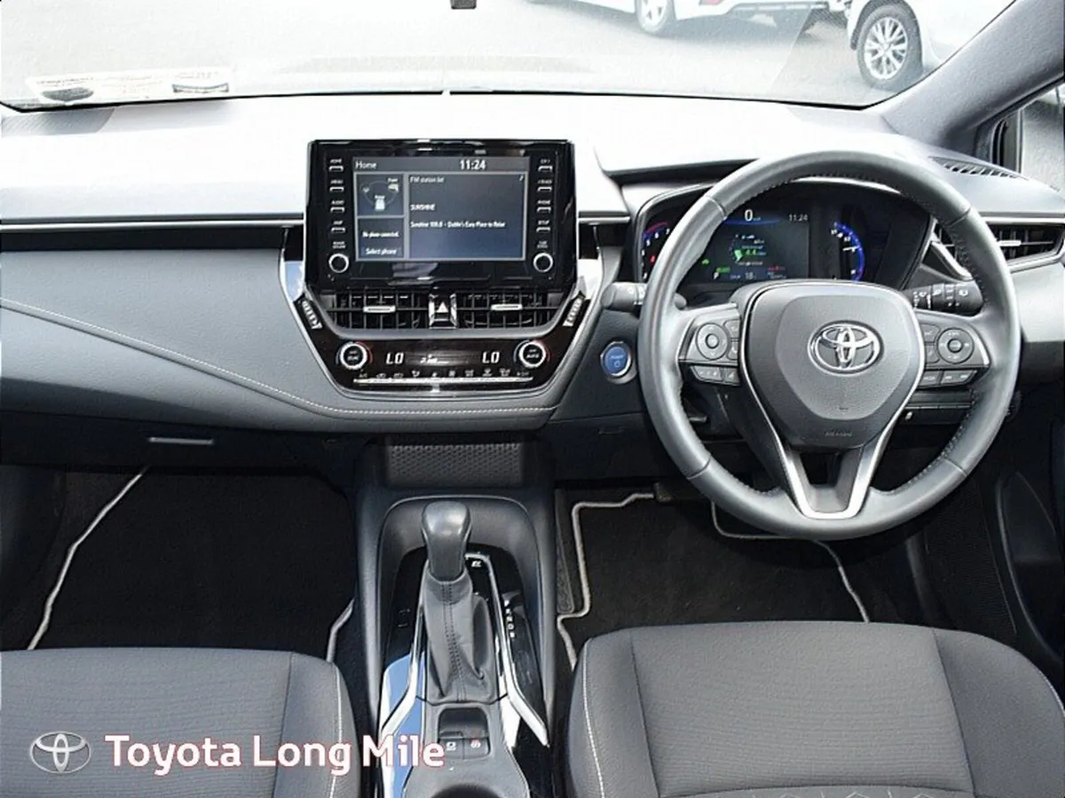 Toyota Corolla 1.8 luna 5Dr - Image 4