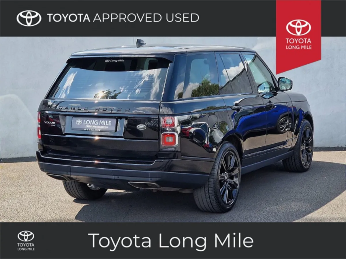 Land Rover Range Rover Vogue Black Edition 4WD PHE - Image 4